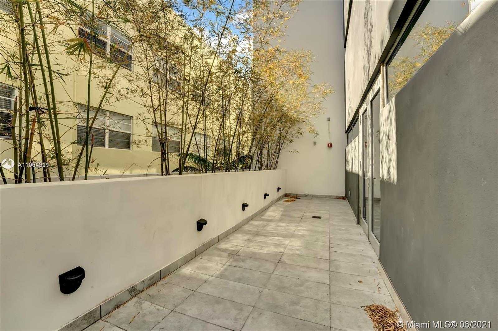 Small Image of 538 MERIDIAN AVE, Miami Beach Number 22