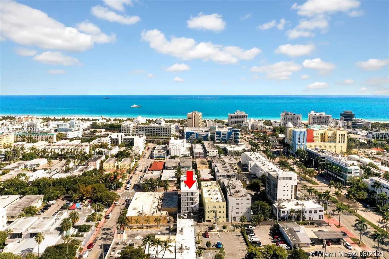 Small Image of 538 MERIDIAN AVE, Miami Beach Number 3
