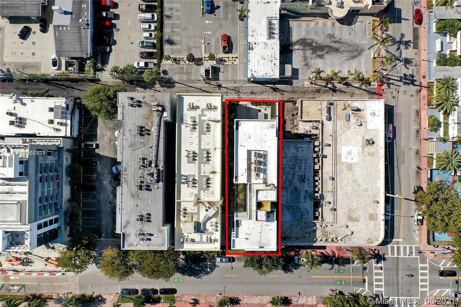 Small Image of 538 MERIDIAN AVE, Miami Beach Number 4