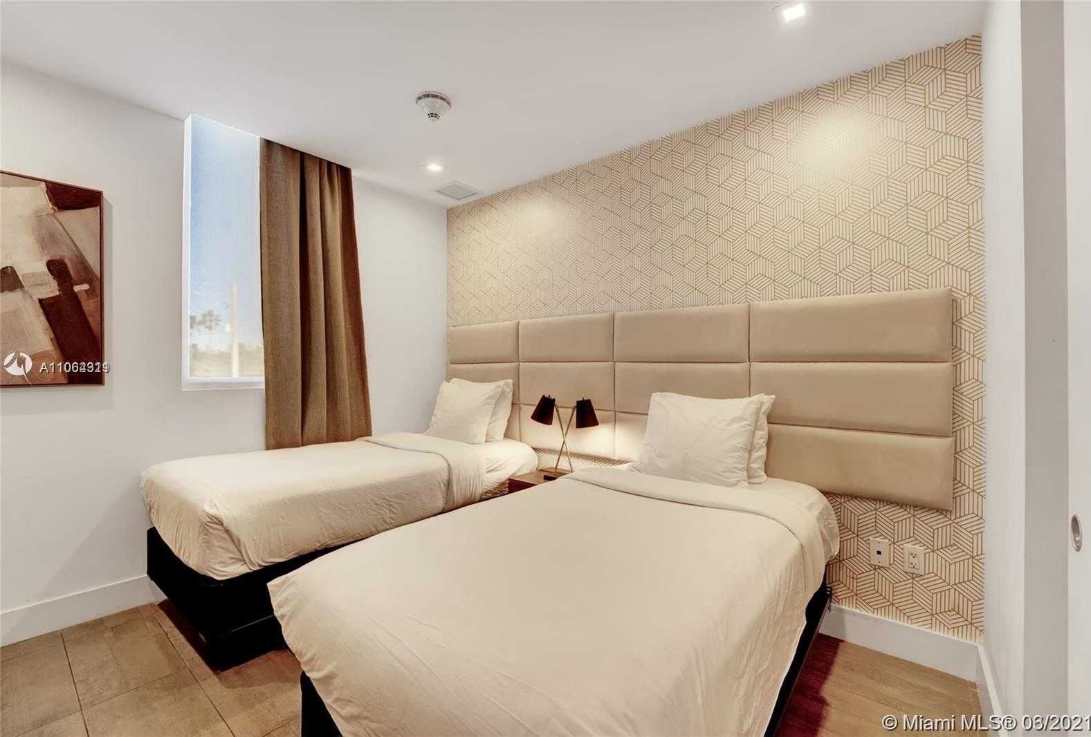 Small Image of 538 MERIDIAN AVE, Miami Beach Number 5