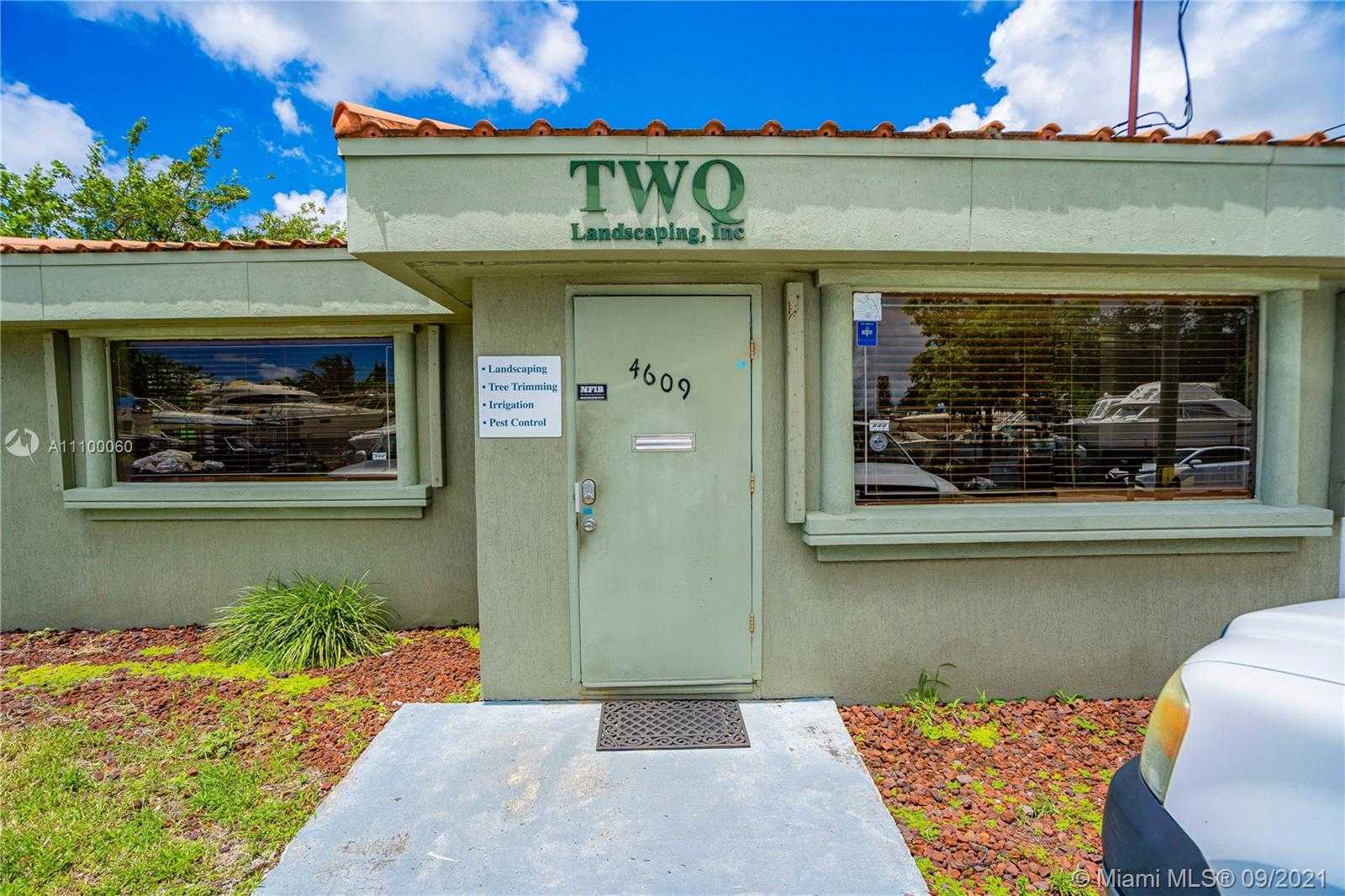 Small Image of 4609 SOUTH WEST 44TH AVE, Dania Beach Number 12