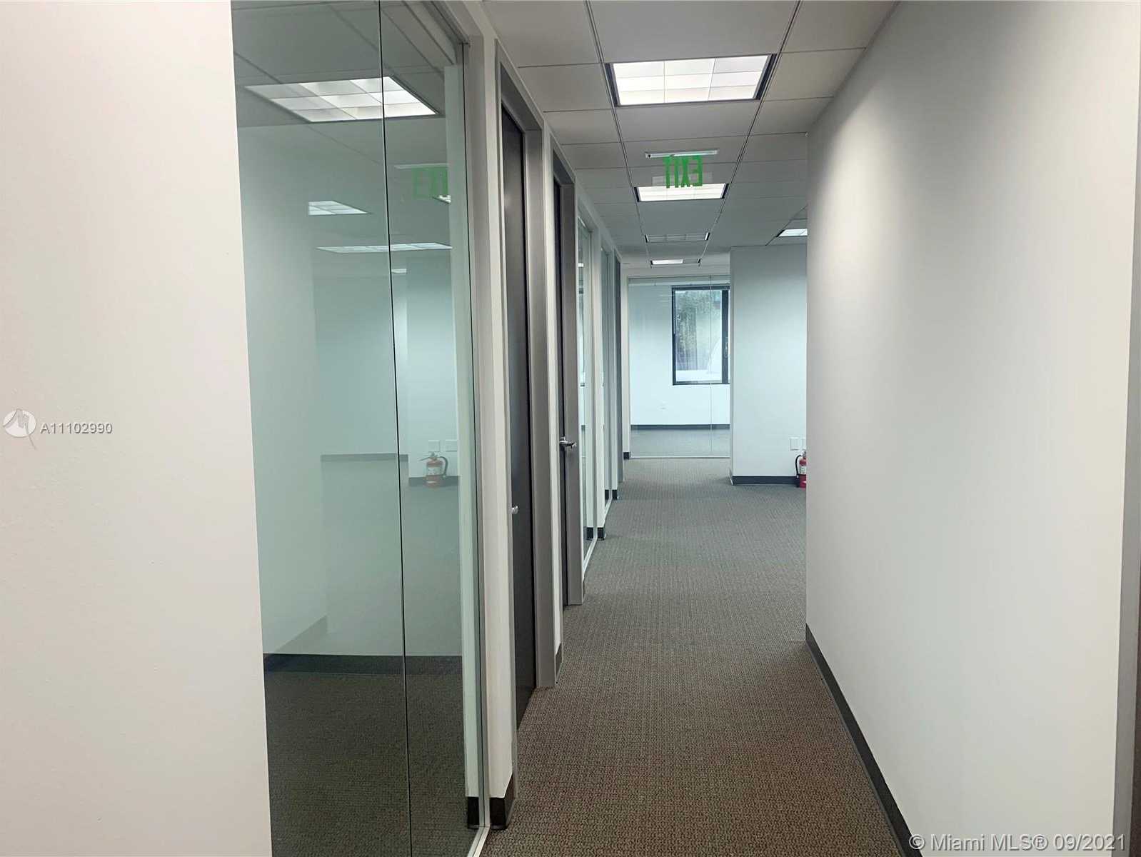 Small Image of 1000 BRICKELL AVE #2D, Miami Number 11