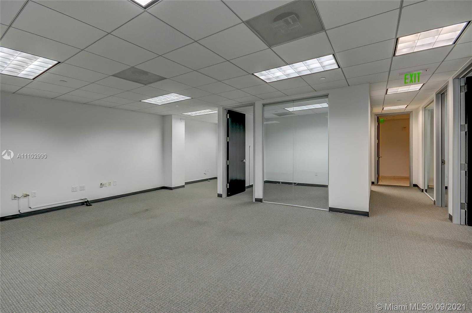 Small Image of 1000 BRICKELL AVE #2D, Miami Number 12