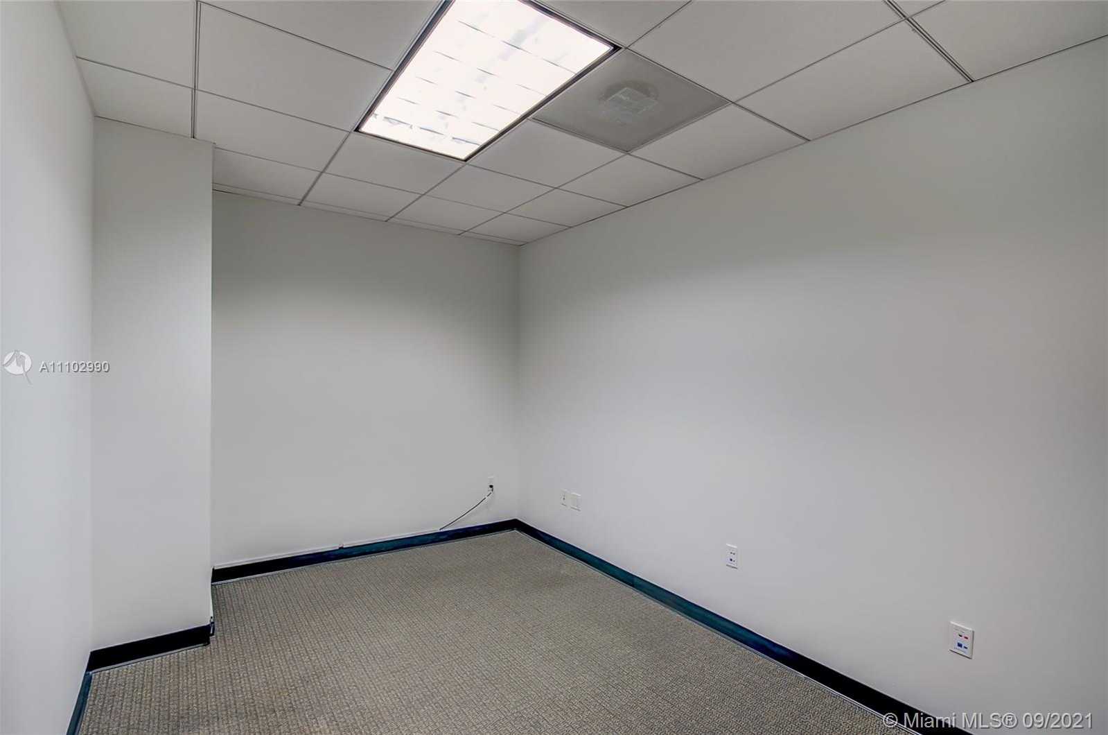 Small Image of 1000 BRICKELL AVE #2D, Miami Number 20