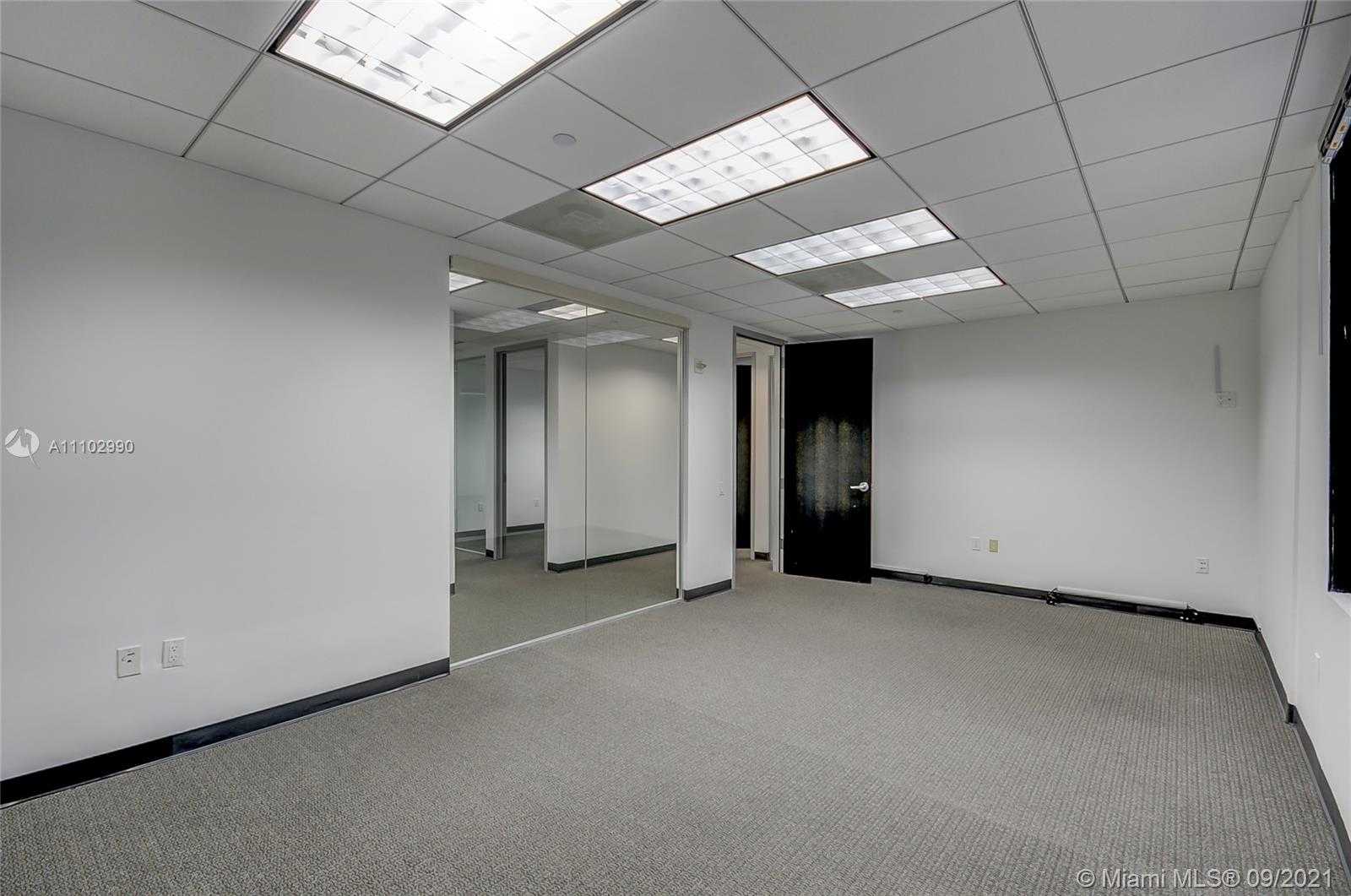 Small Image of 1000 BRICKELL AVE #2D, Miami Number 22