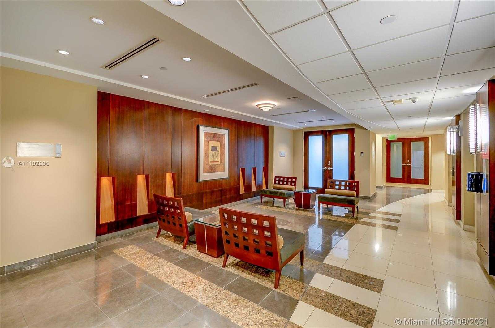 Small Image of 1000 BRICKELL AVE #2D, Miami Number 27
