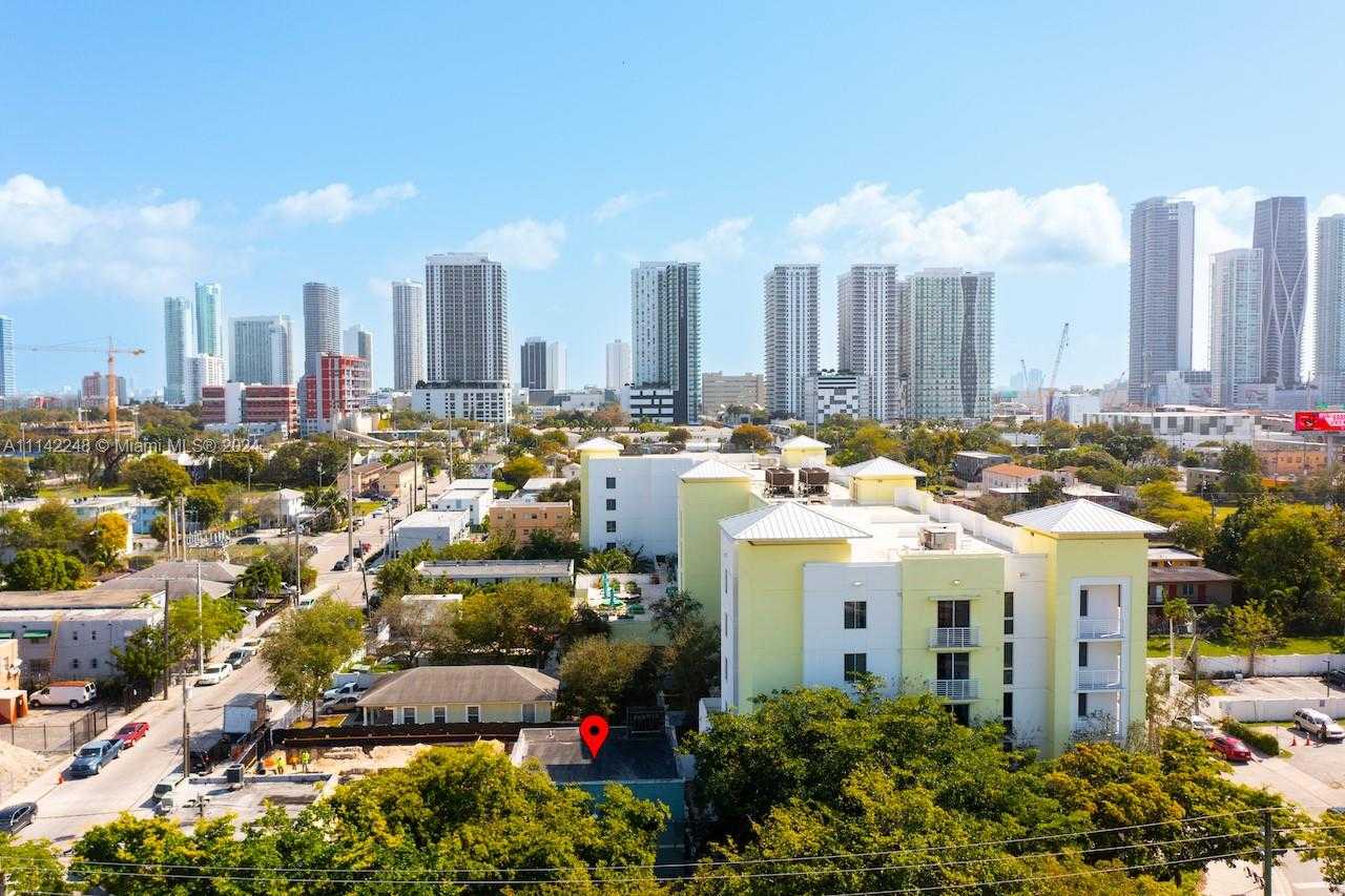 Small Image of 1525 NW 3rd Ave, Miami, FL 33136, USA Number 31