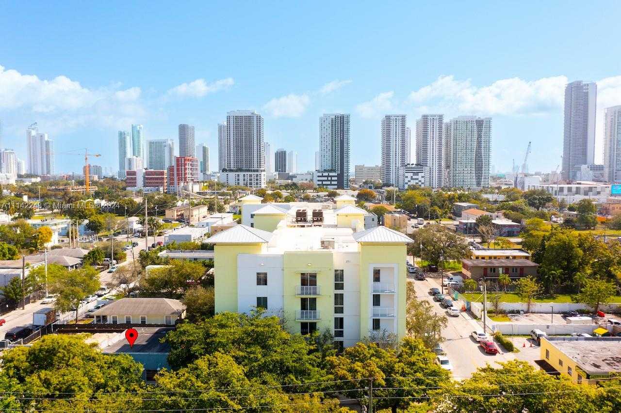 Small Image of 1525 NW 3rd Ave, Miami, FL 33136, USA Number 32