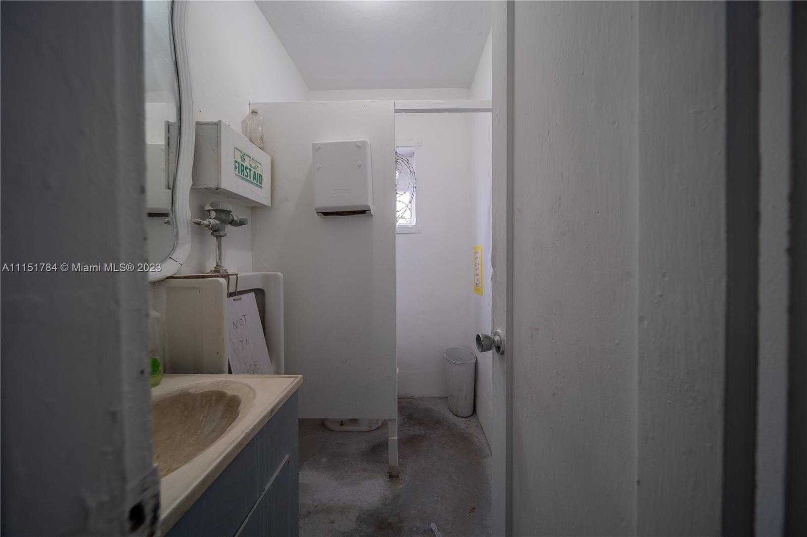 Small Image of 1040 EAST 26TH STREET, Hialeah Number 29