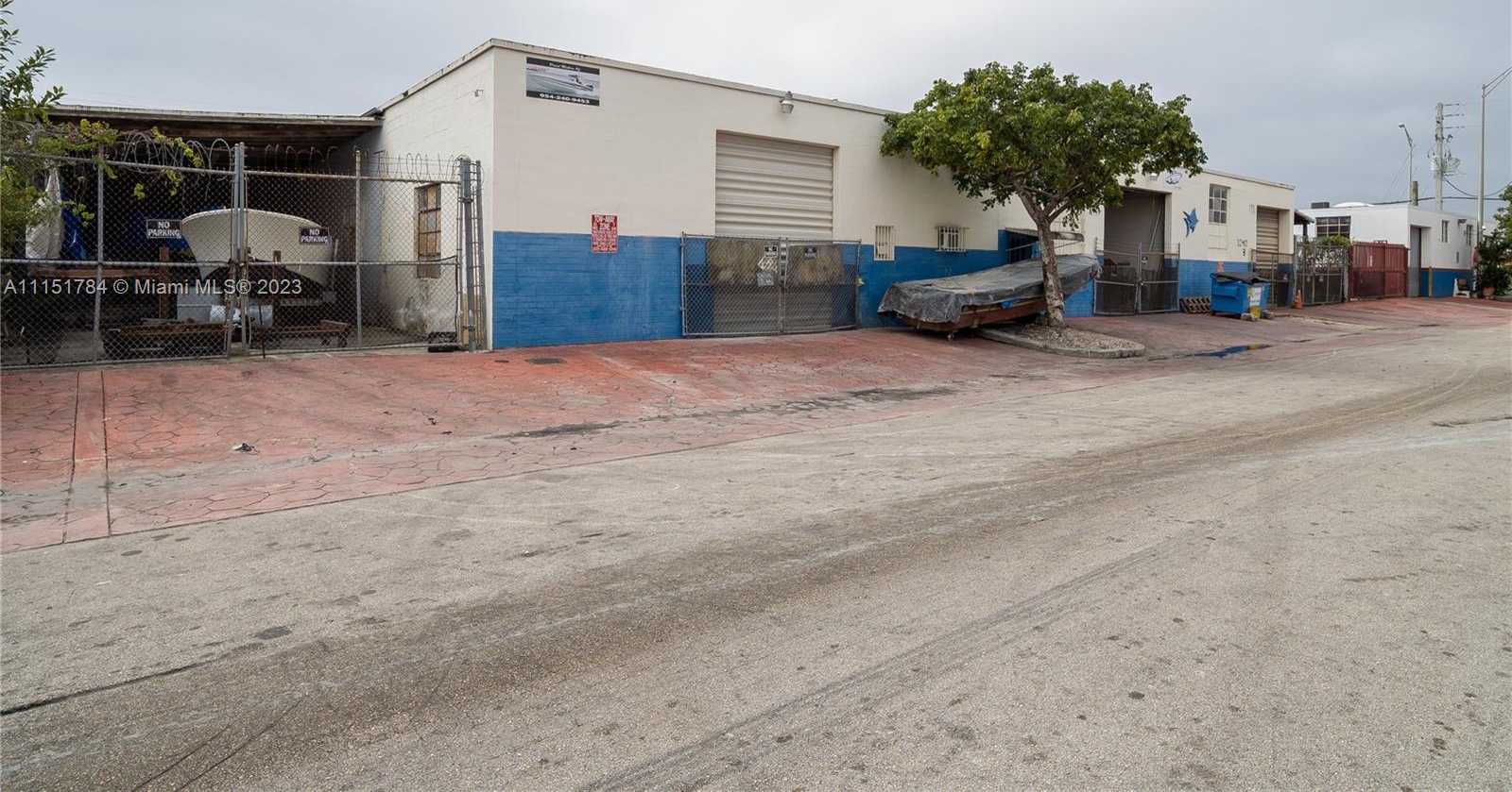 Small Image of 1040 EAST 26TH STREET, Hialeah Number 35