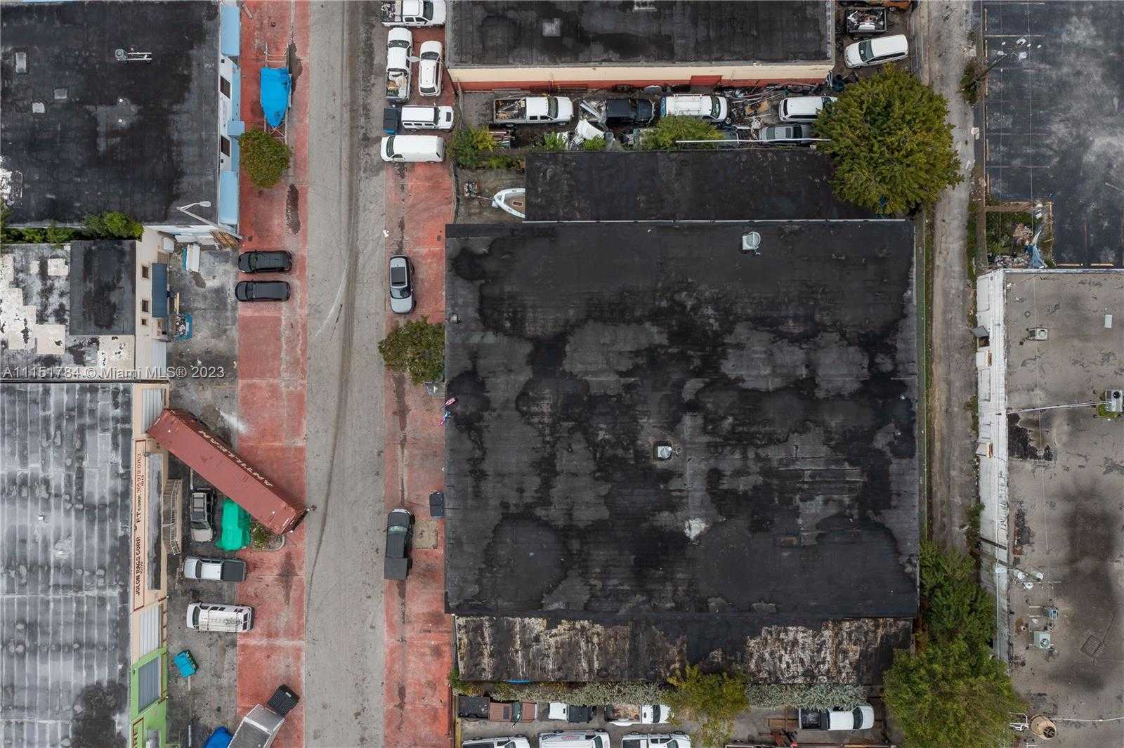 Small Image of 1040 EAST 26TH STREET, Hialeah Number 4