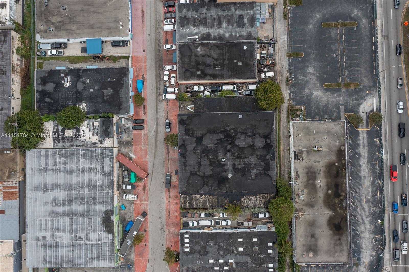 Small Image of 1040 EAST 26TH STREET, Hialeah Number 5