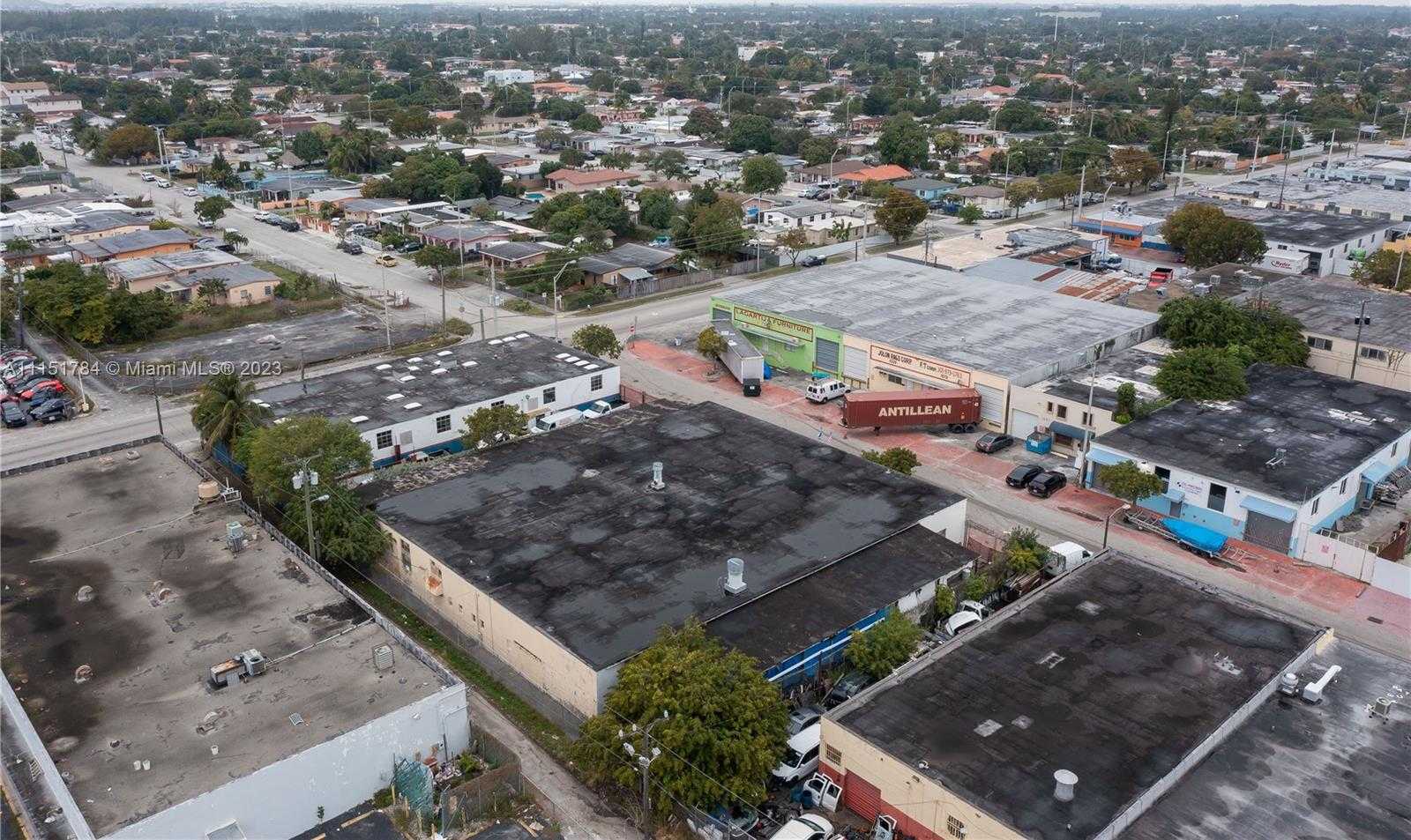 Small Image of 1040 EAST 26TH STREET, Hialeah Number 9
