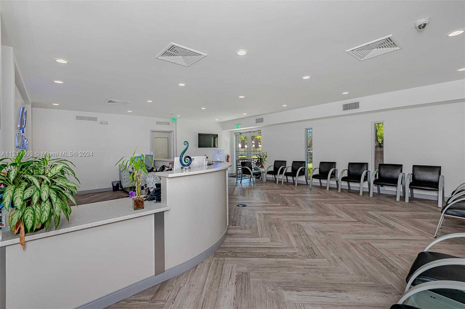 Small Image of 7700 DAVIE ROAD EXT, Hollywood Number 19
