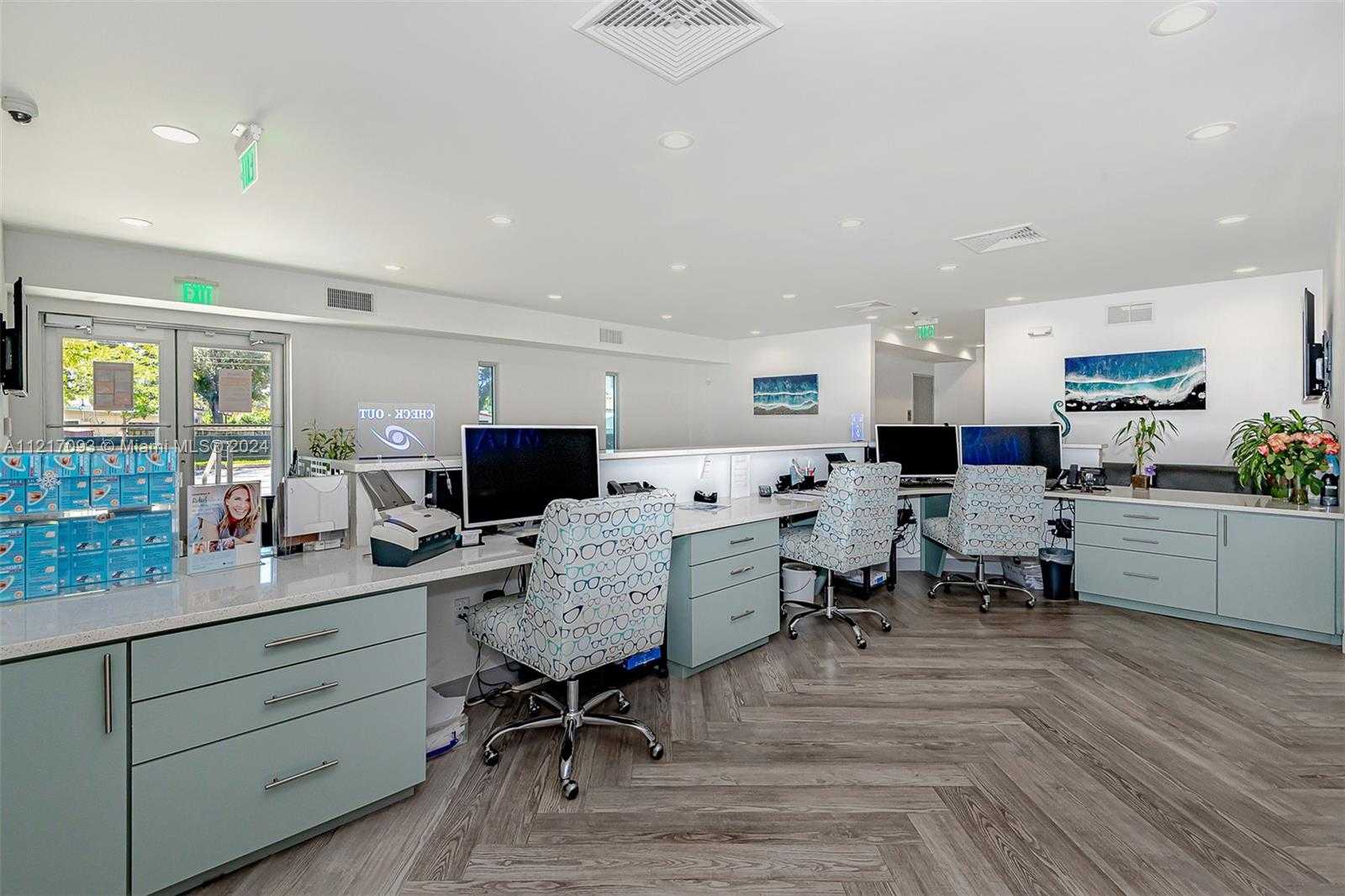 Small Image of 7700 DAVIE ROAD EXT, Hollywood Number 21