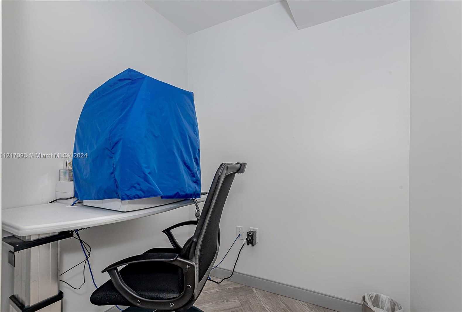 Small Image of 7700 DAVIE ROAD EXT, Hollywood Number 49