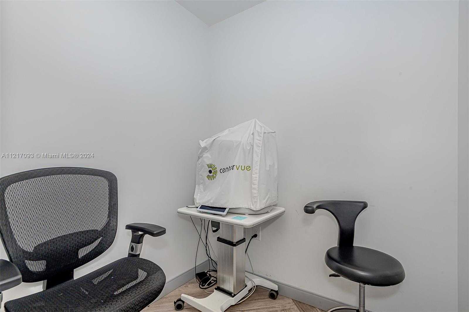 Small Image of 7700 DAVIE ROAD EXT, Hollywood Number 50