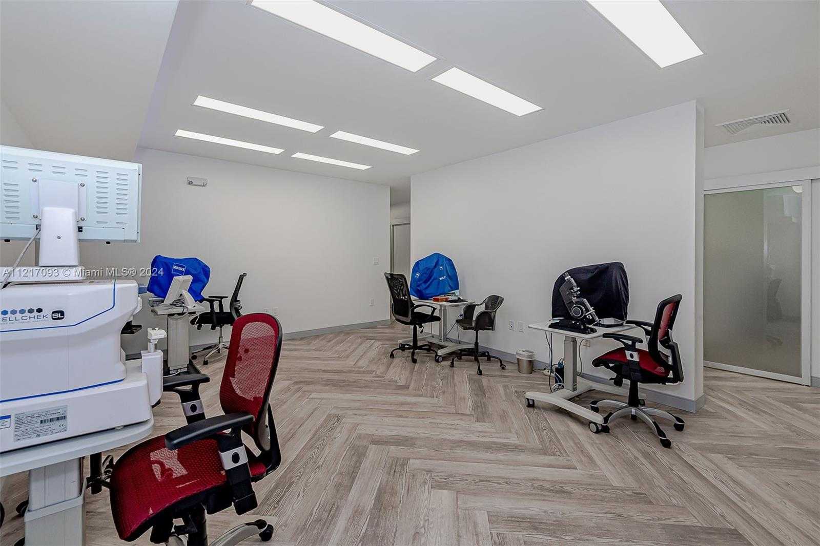 Small Image of 7700 DAVIE ROAD EXT, Hollywood Number 53