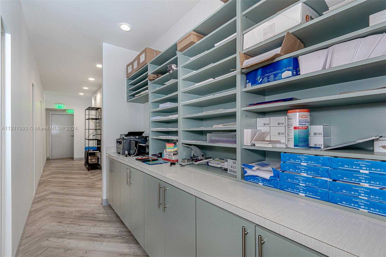 Small Image of 7700 DAVIE ROAD EXT, Hollywood Number 57