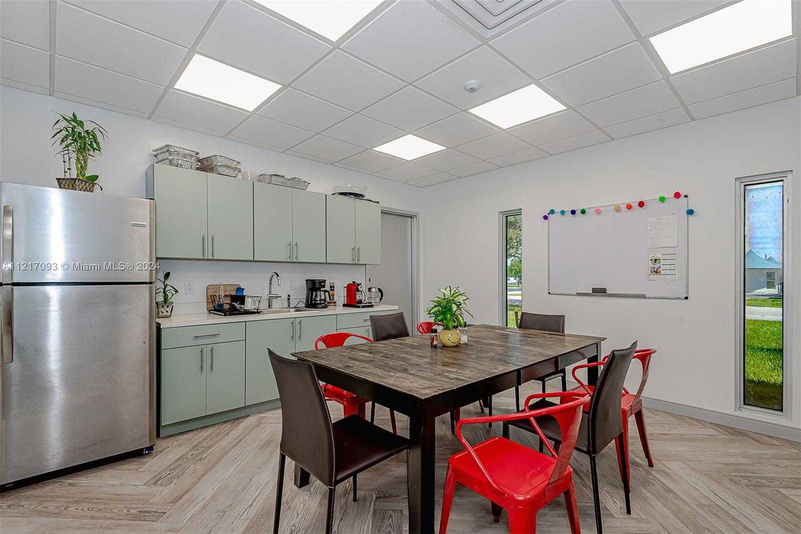 Small Image of 7700 DAVIE ROAD EXT, Hollywood Number 59
