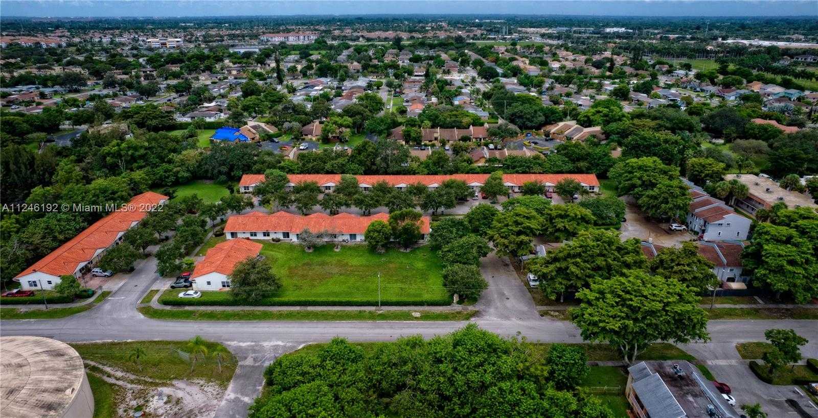 Small Image of 3837 NORTH WEST 76TH WAY, Davie Number 10