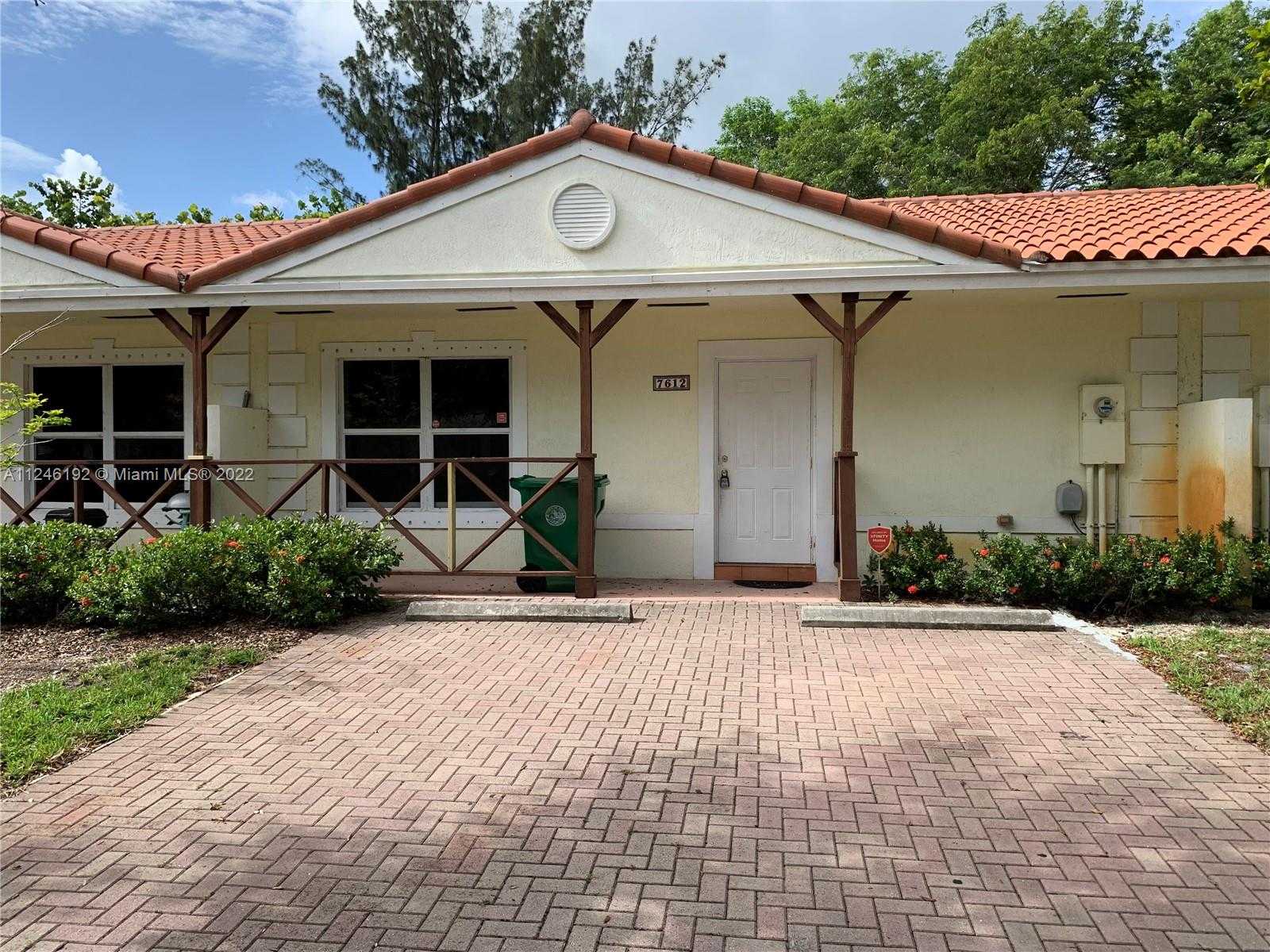 Small Image of 3837 NORTH WEST 76TH WAY, Davie Number 11