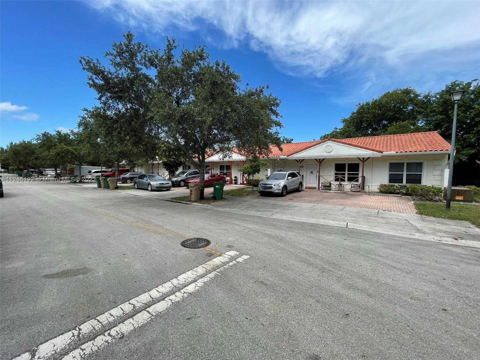 Small Image of 3837 NORTH WEST 76TH WAY, Davie Number 29