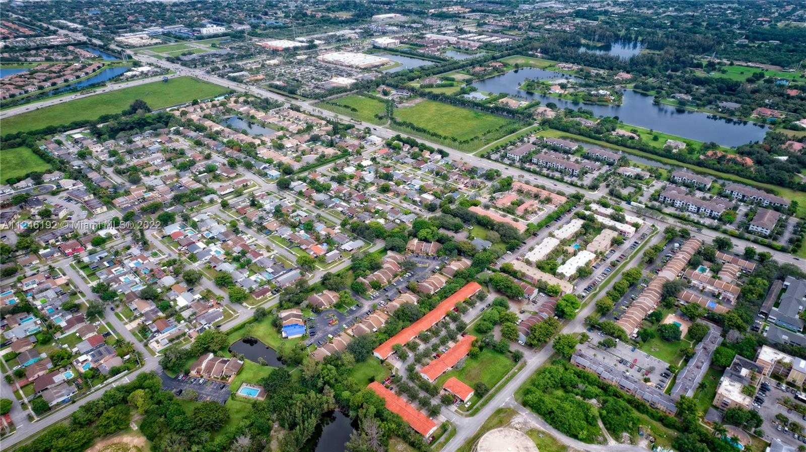 Small Image of 3837 NORTH WEST 76TH WAY, Davie Number 3