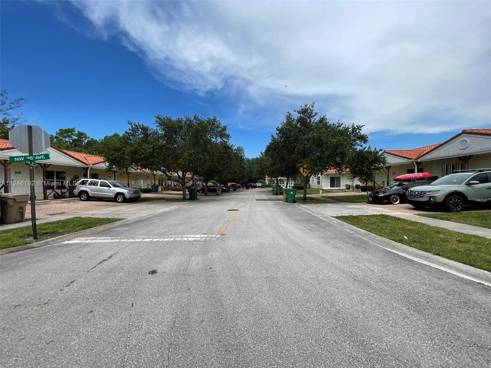 Small Image of 3837 NORTH WEST 76TH WAY, Davie Number 34