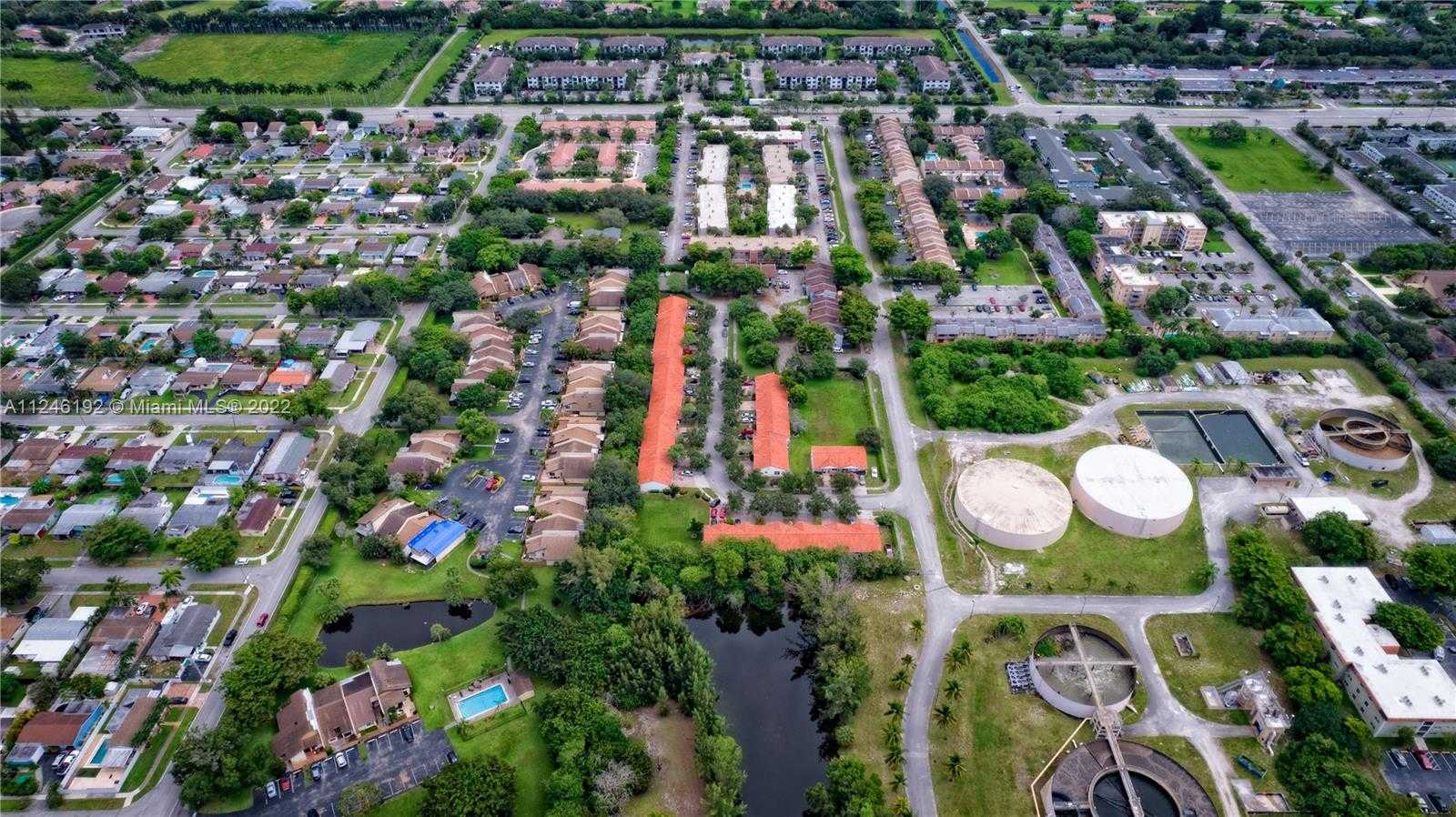 Small Image of 3837 NORTH WEST 76TH WAY, Davie Number 4