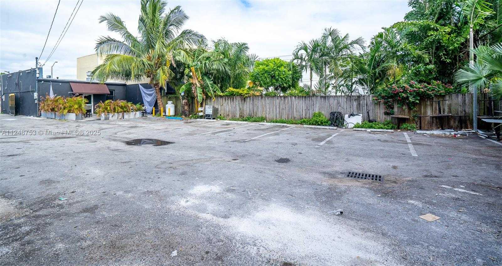 Small Image of 1750 NORTH WEST 7TH ST, Miami Number 21
