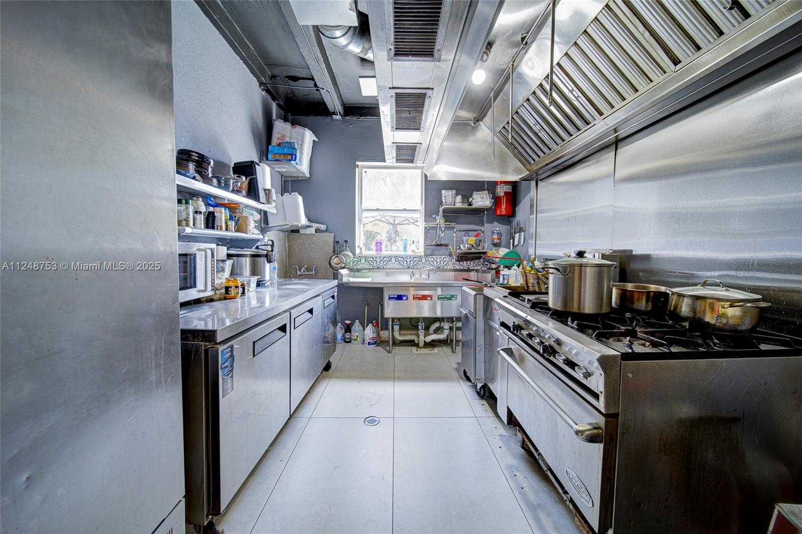 Small Image of 1750 NORTH WEST 7TH ST, Miami Number 32