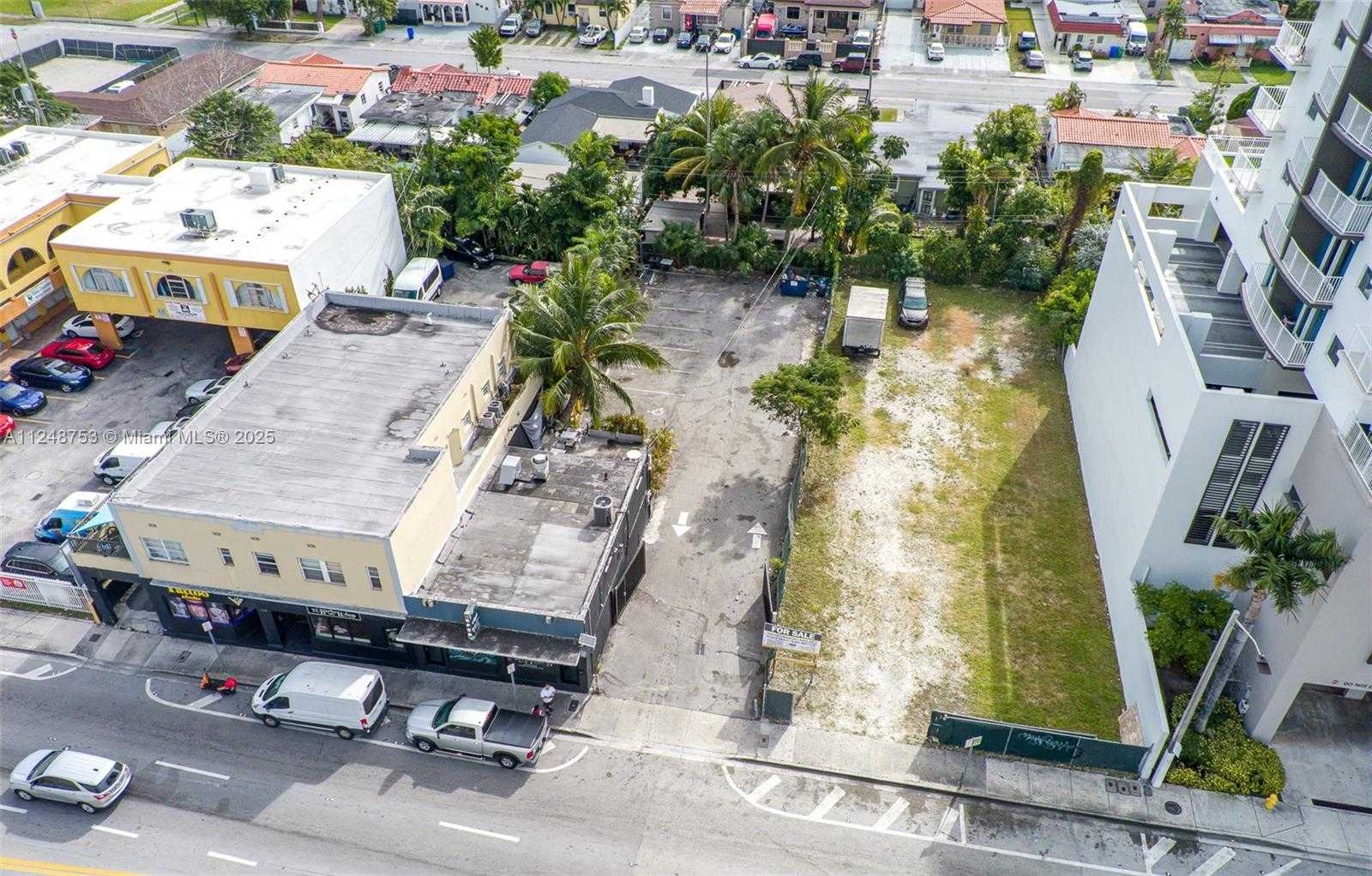 Small Image of 1750 NORTH WEST 7TH ST, Miami Number 42