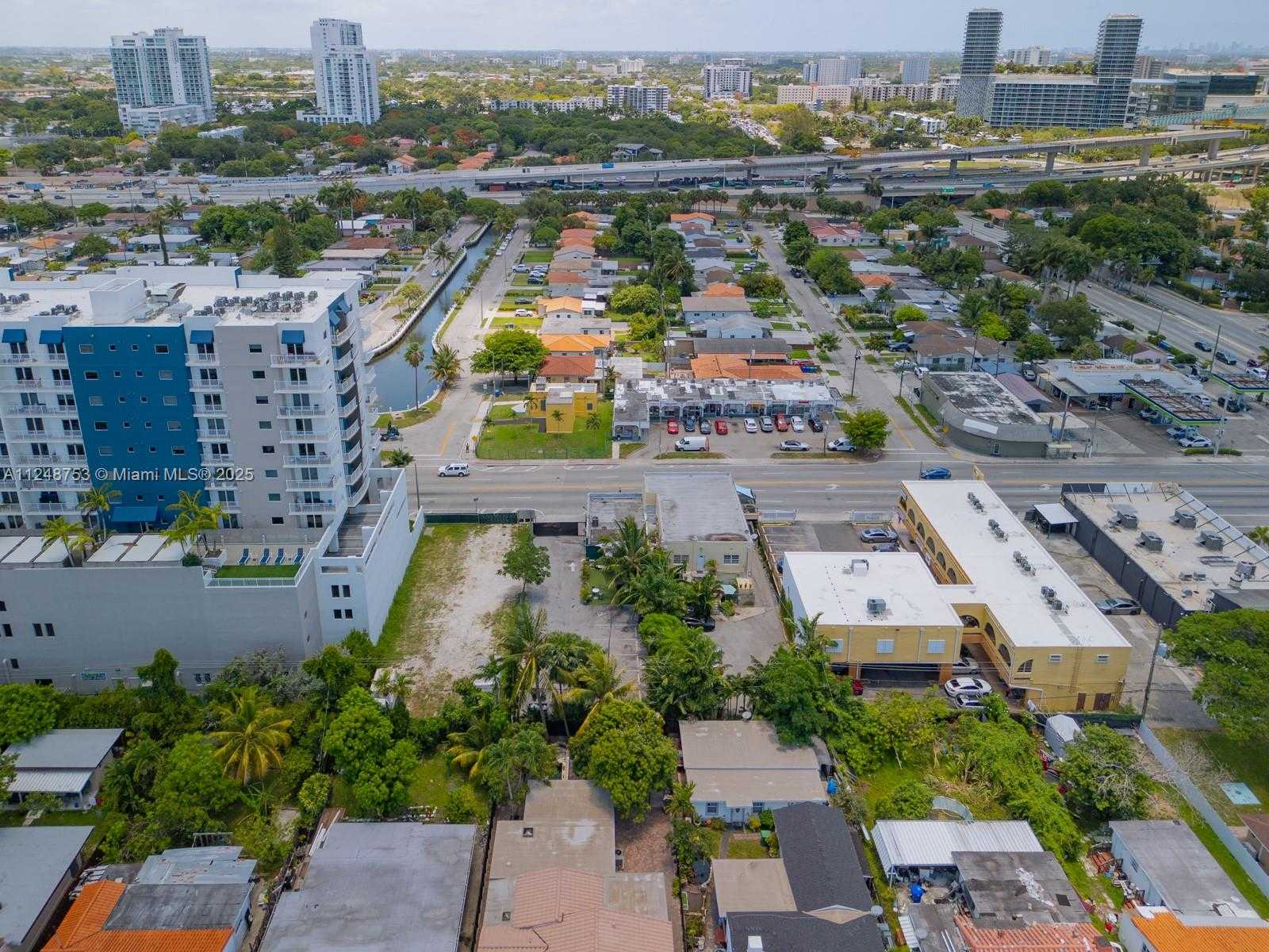 Small Image of 1750 NORTH WEST 7TH ST, Miami Number 58