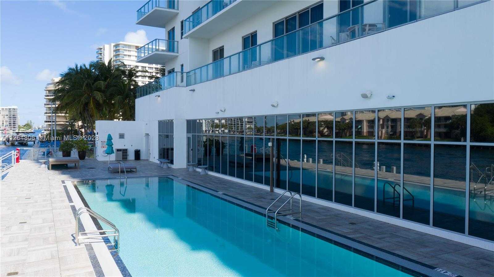 Small Image of 4010 SOUTH OCEAN DR #CU-1, Hollywood Number 2