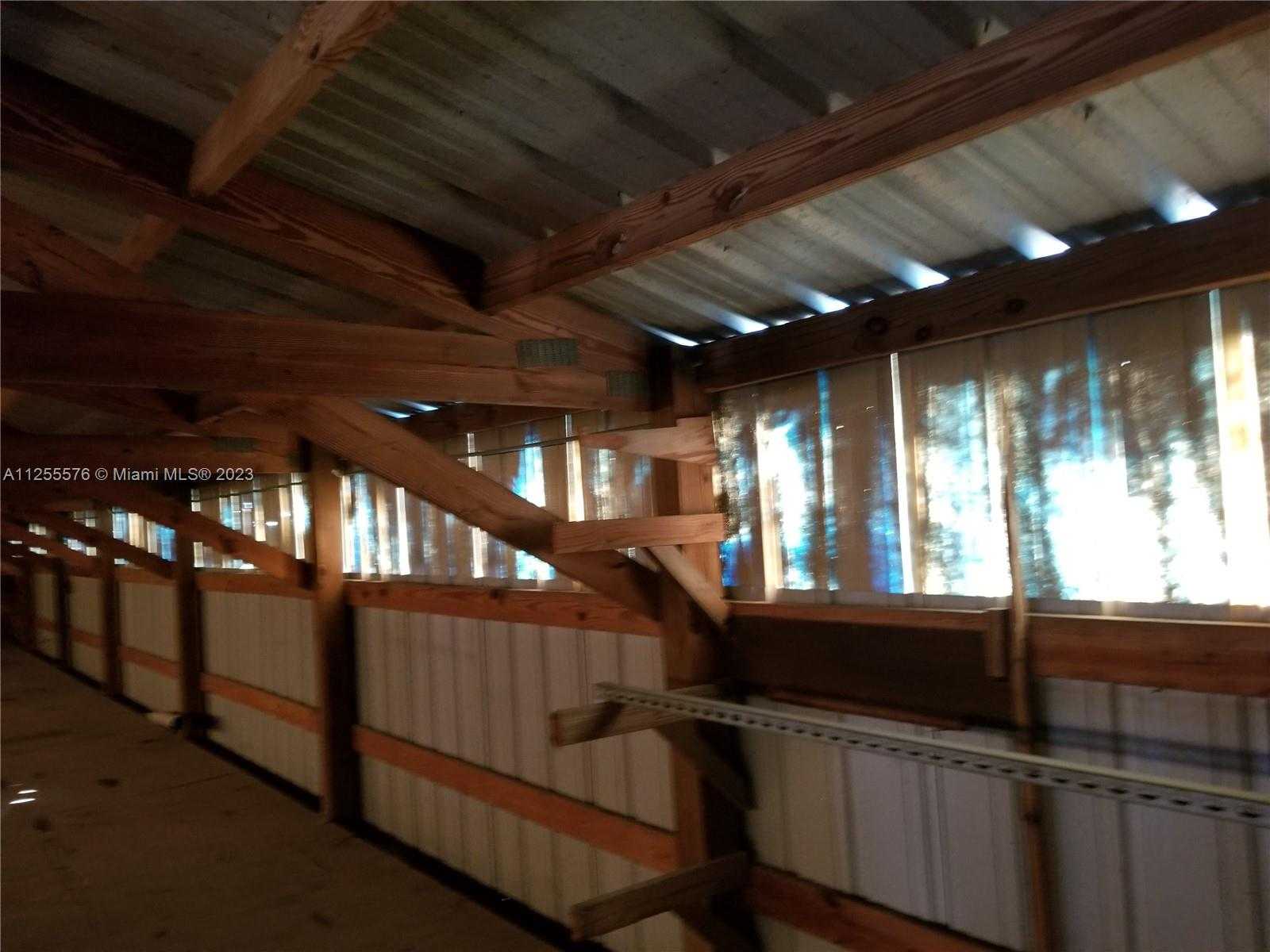 Small Image of 10660 SUMMERLAND DR, Out of City Number 10