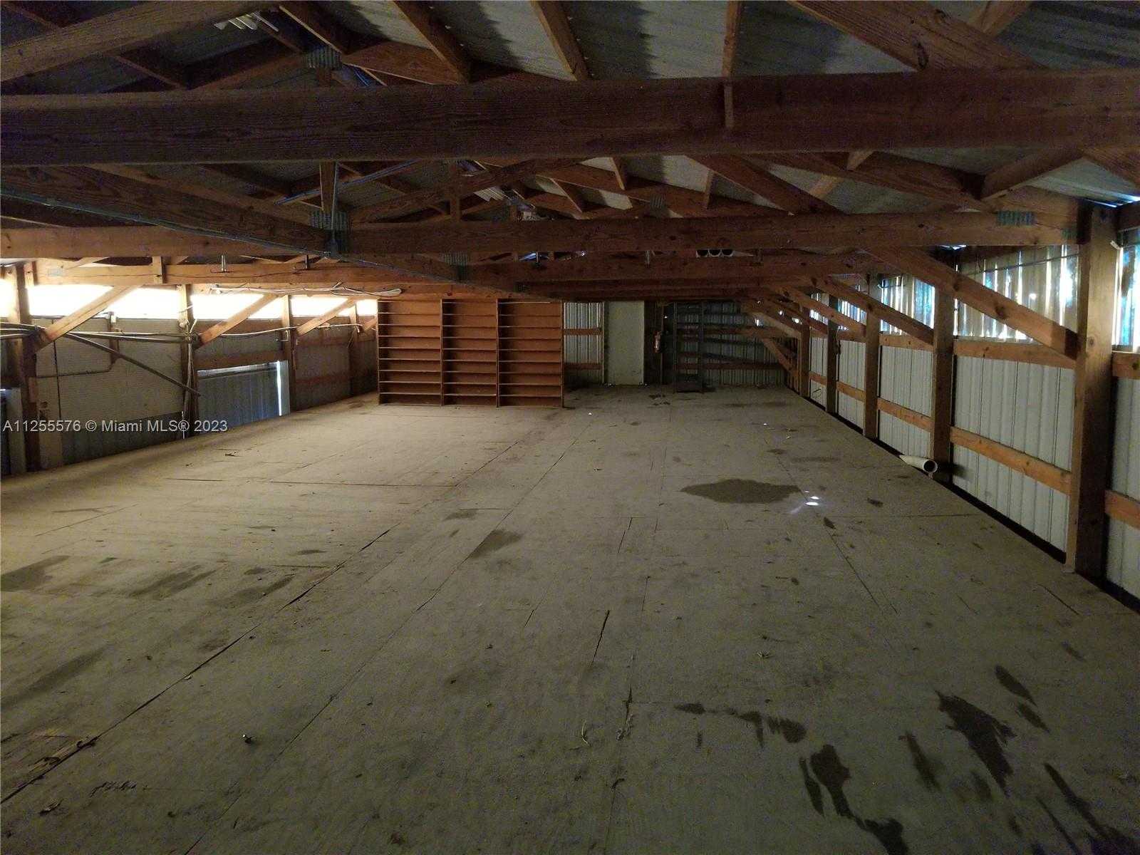 Small Image of 10660 SUMMERLAND DR, Out of City Number 12