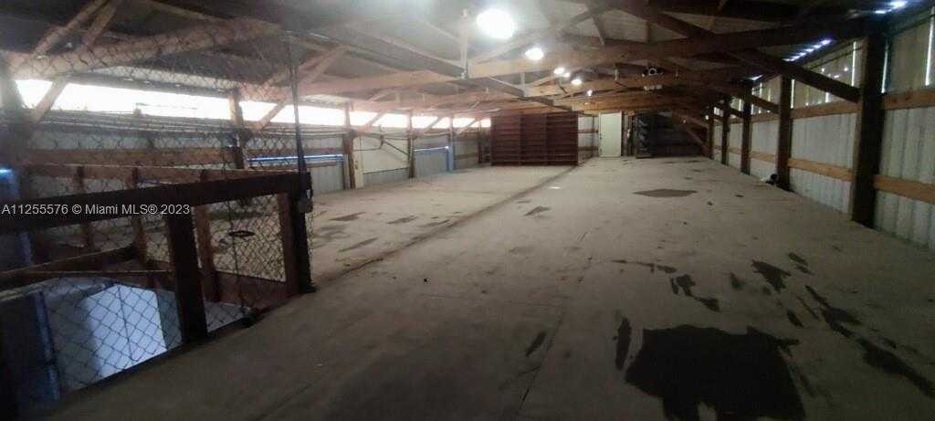 Small Image of 10660 SUMMERLAND DR, Out of City Number 18