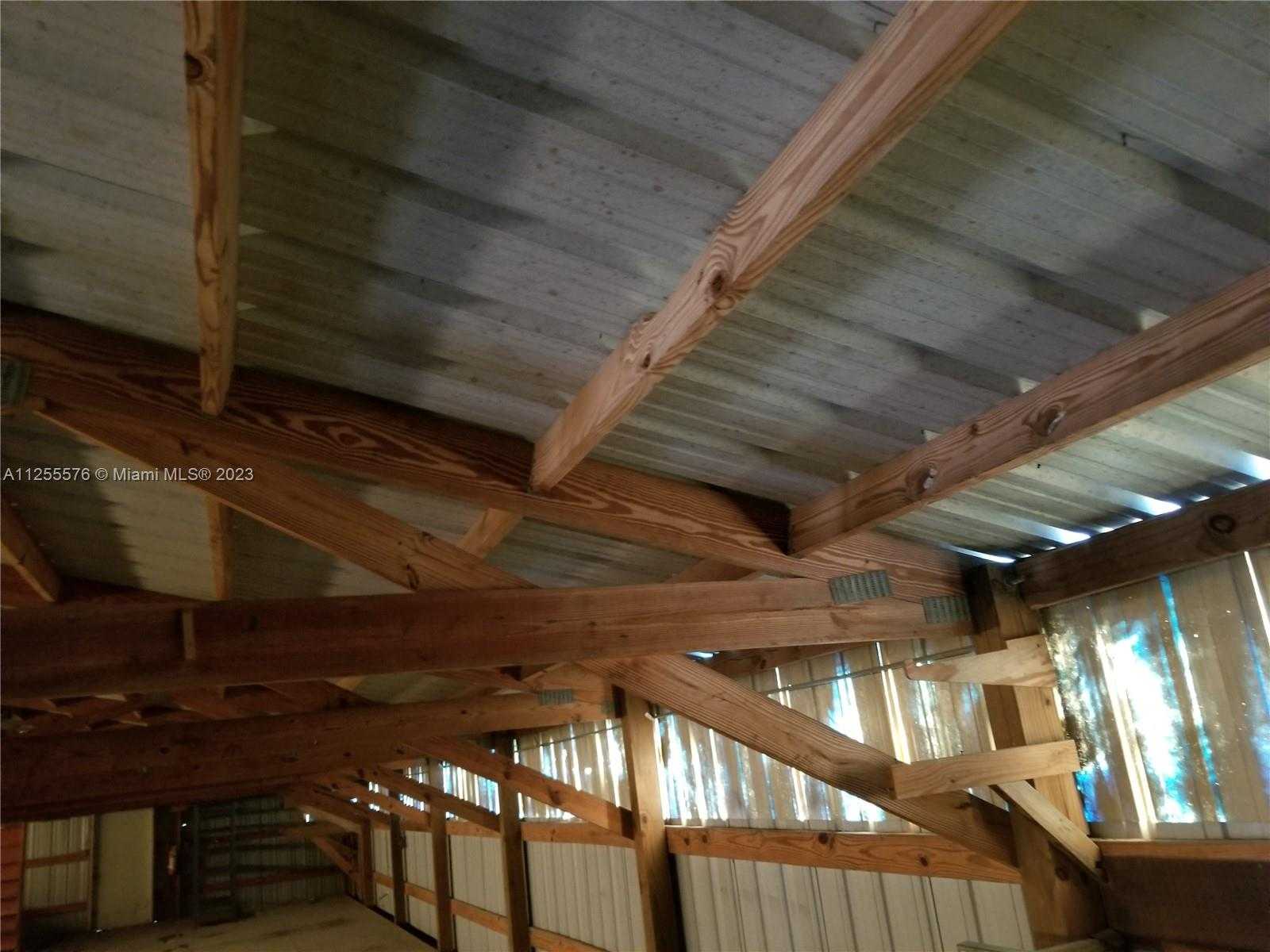 Small Image of 10660 SUMMERLAND DR, Out of City Number 9