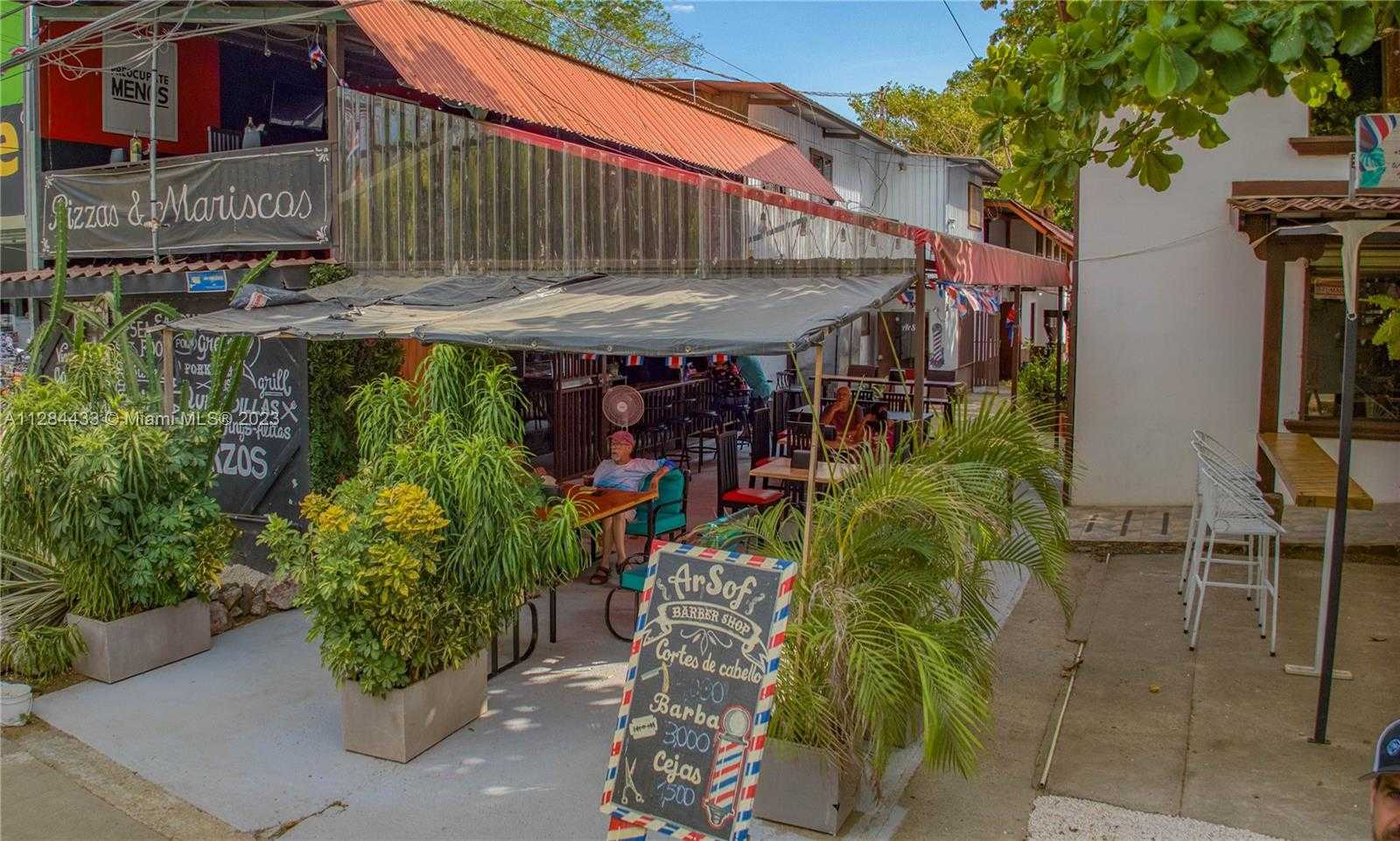 Small Image of MAIN STREET ACROSS FROM PACIFICO #1-15, Out of City Number 42