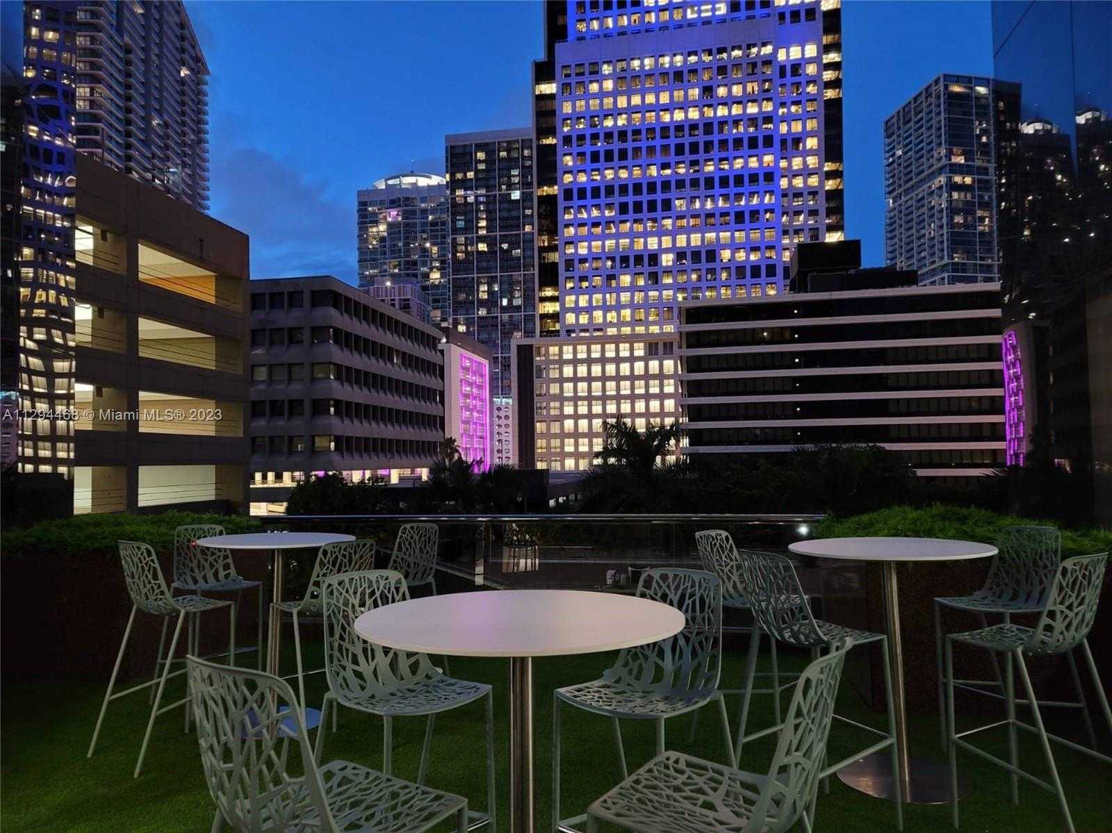 Small Image of 800 BRICKELL AVE #4, Miami Number 3