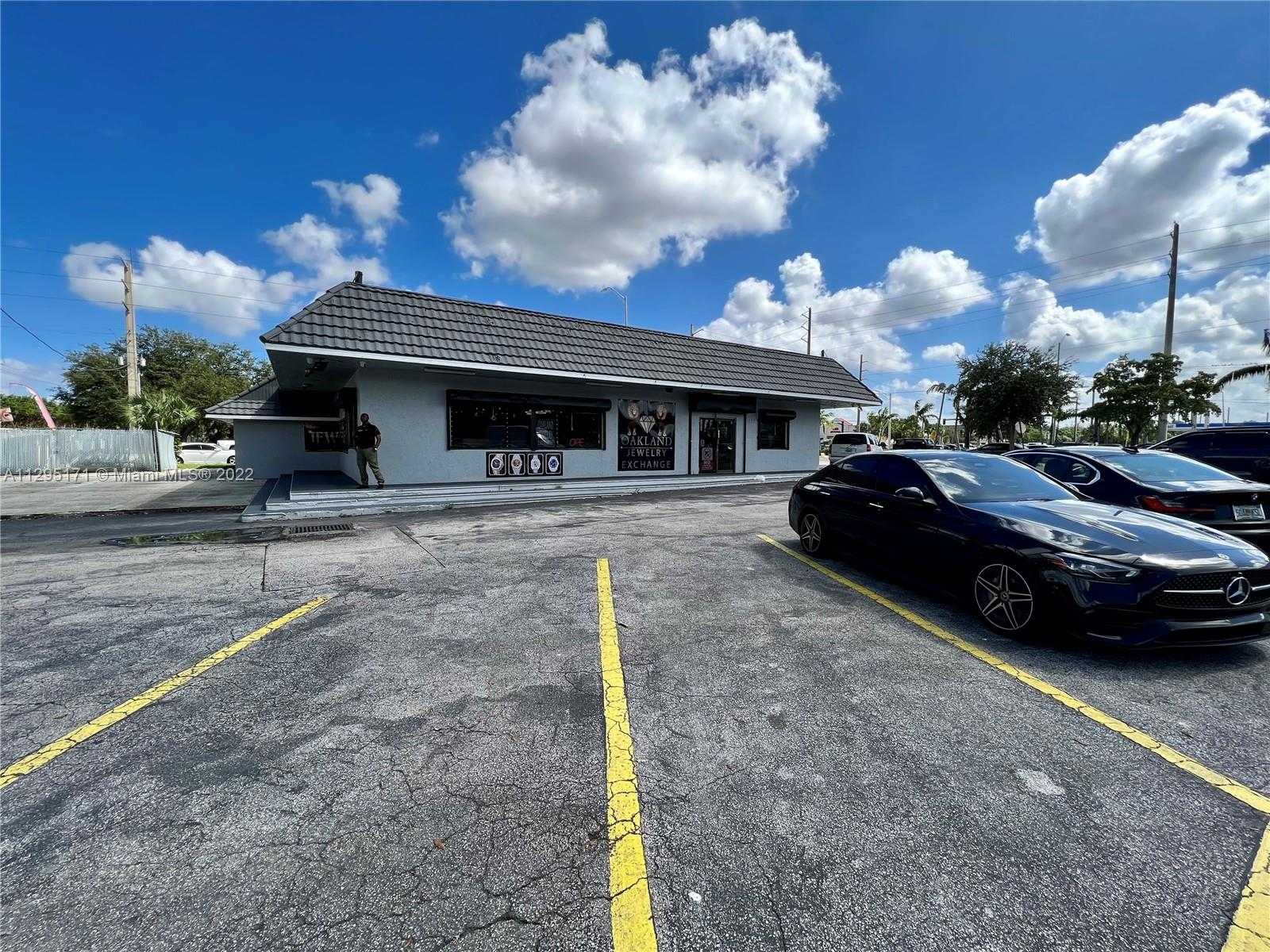 Small Image of 3161 W Oakland Park Blvd, Oakland Park, FL 33311, USA Number 6