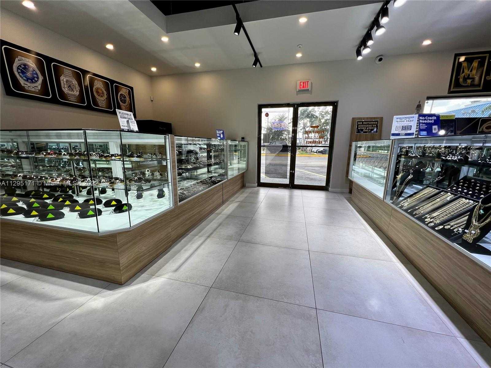 Small Image of 3161 W Oakland Park Blvd, Oakland Park, FL 33311, USA Number 7