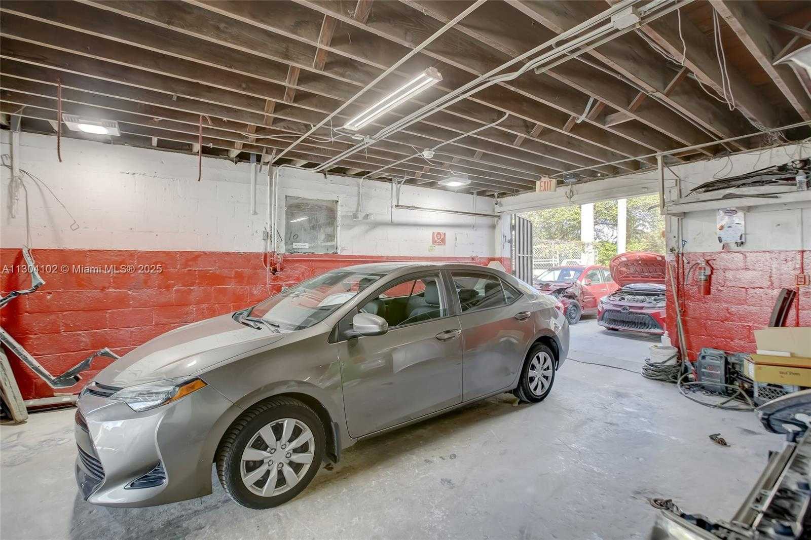 Small Image of 1420 NORTH EAST 131ST ST, North Miami Number 19