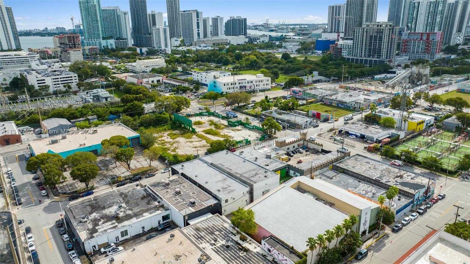 Small Image of 2010 NORTH WEST MIAMI CT, Miami Number 5