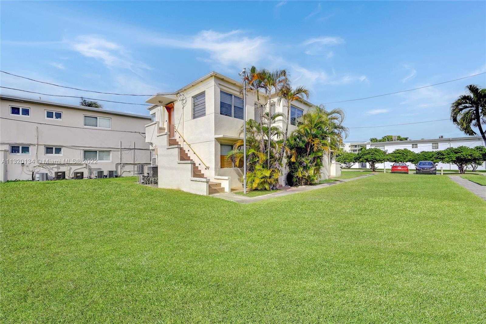Small Image of 1910 BIARRITZ DR, Miami Beach Number 15