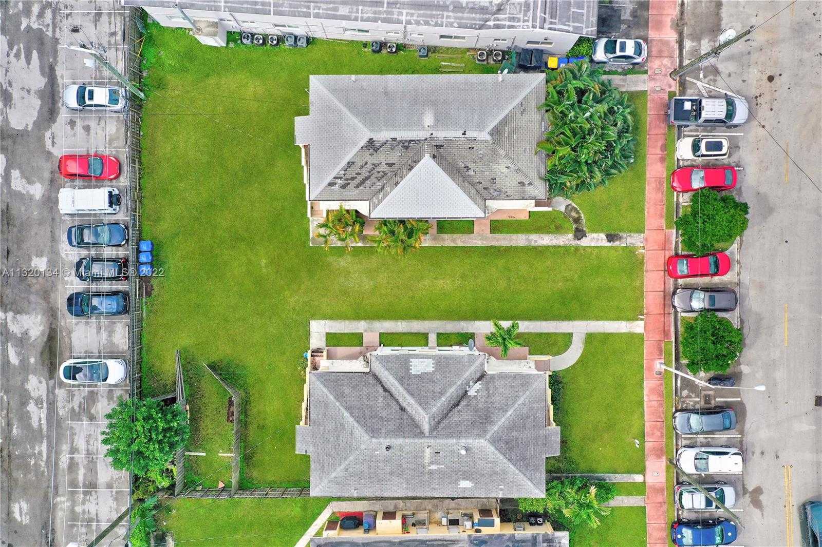 Small Image of 1910 BIARRITZ DR, Miami Beach Number 8