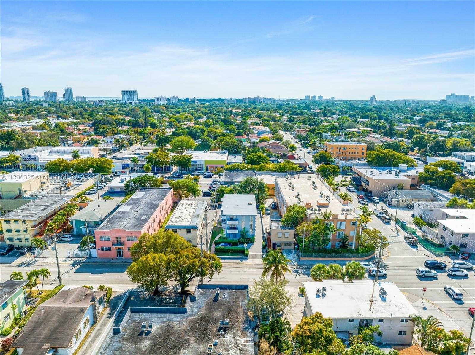 Small Image of 1050 SOUTH WEST 7TH ST, Miami Number 12