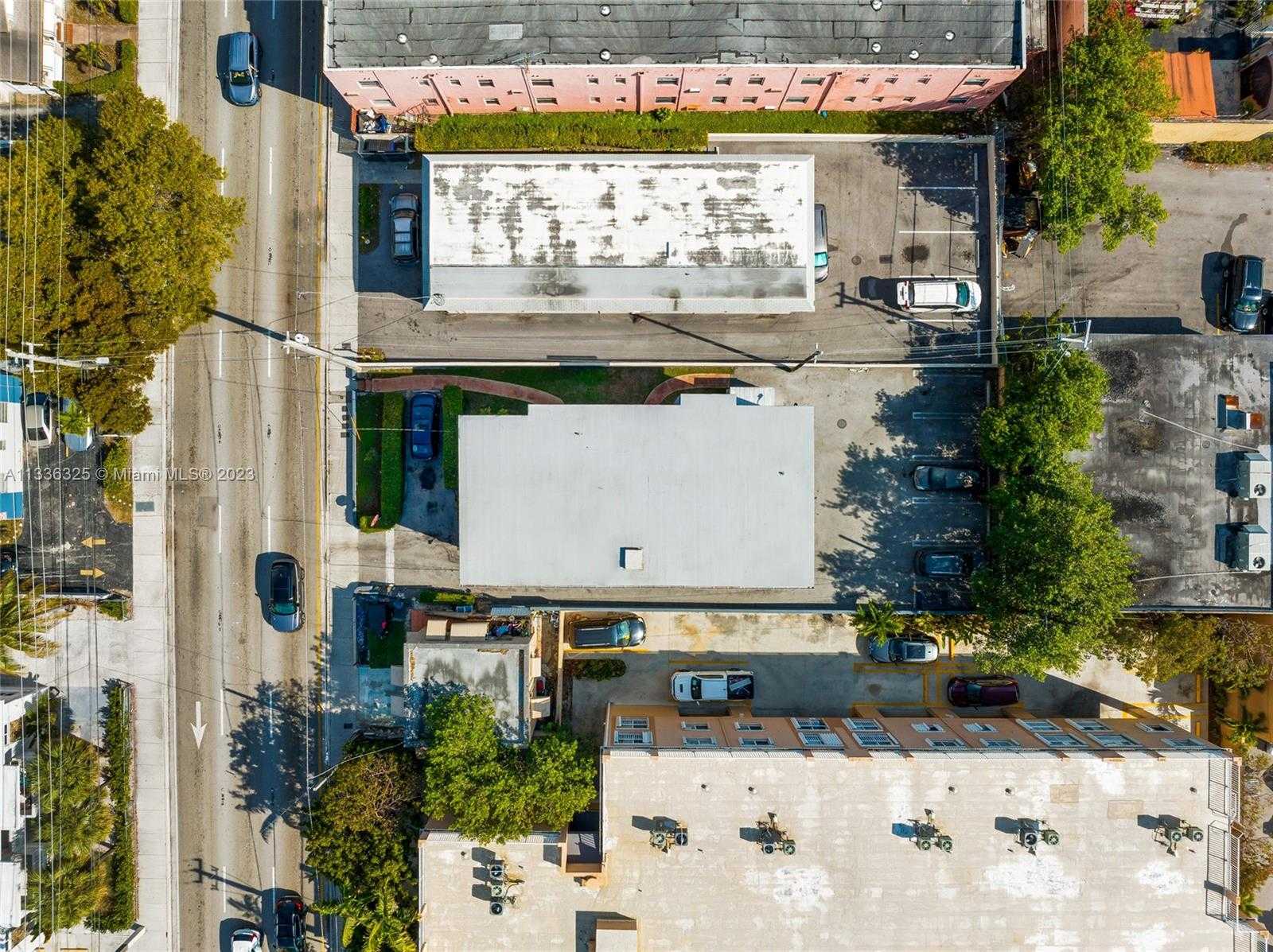 Small Image of 1050 SOUTH WEST 7TH ST, Miami Number 22
