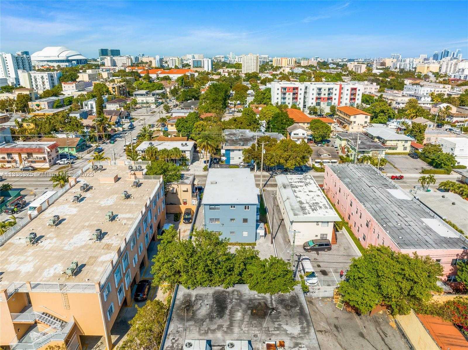 Small Image of 1050 SOUTH WEST 7TH ST, Miami Number 6